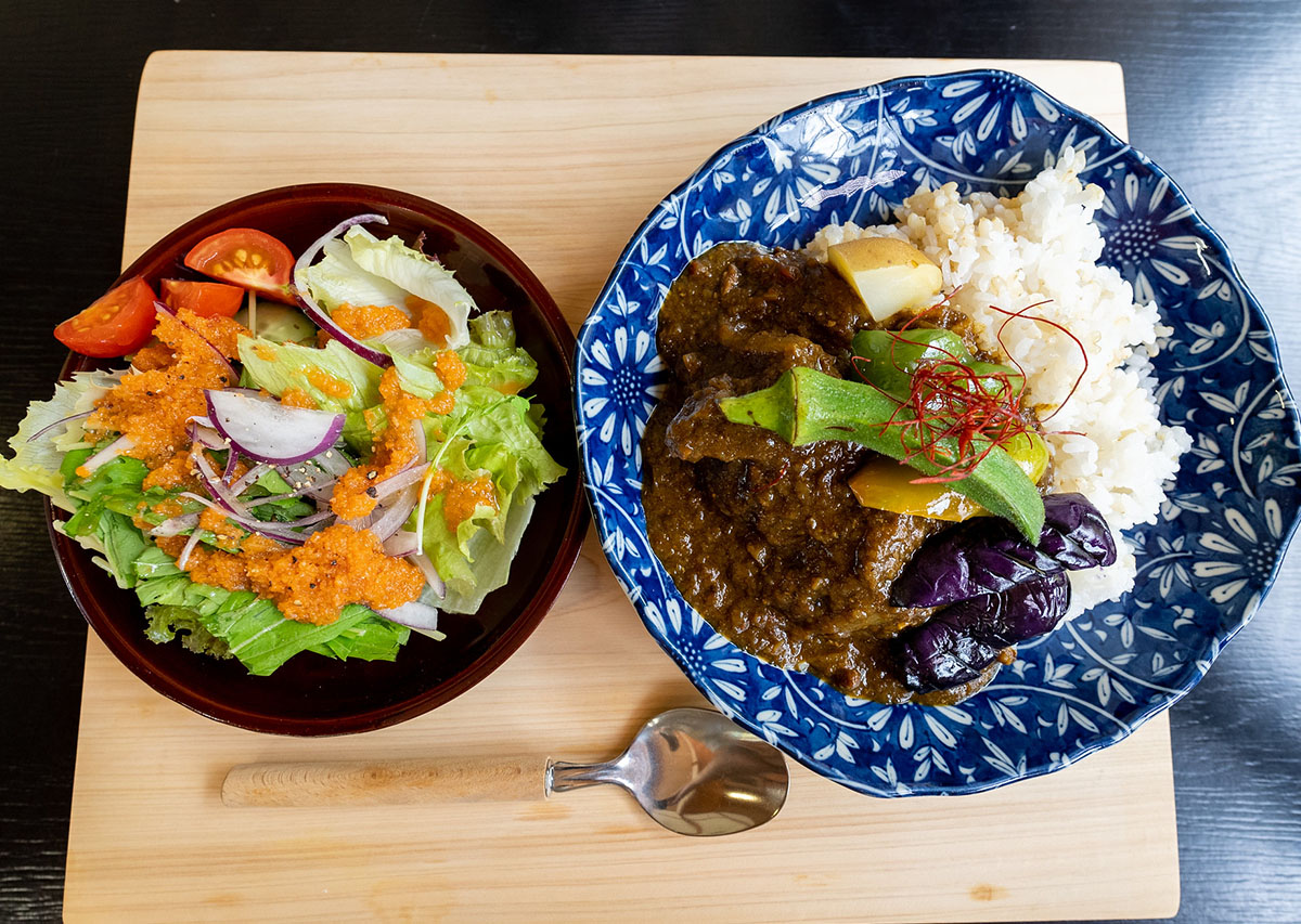 和だしのスパイスチキンカレー